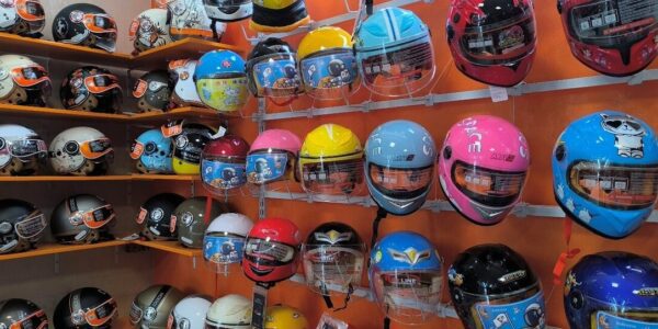 6 اشتباه خطرناک در انتخاب کلاه کاسکت که امروز باید بدانید