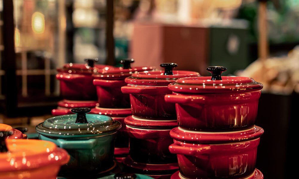 آموزش چیدمان و دکور آشپزخانه با سرویس قابلمه