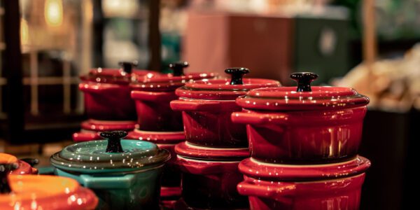 آموزش چیدمان و دکور آشپزخانه با سرویس قابلمه