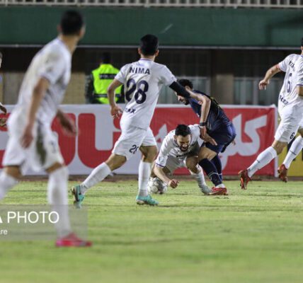 سومین تقابل چادرملو با قوی سپید نبرد ۴ امتیازی بی‌ باخت‌ها زیر سایه خانه‌ به‌ دوشی