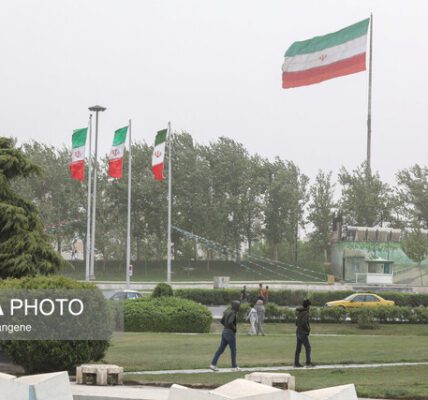 هوای تهران در آستانه شرایط ناسالم برای گروه‌های حساس