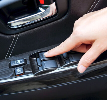 چرا شیشه بالابر ماشین کار نمی کند تصویر 1