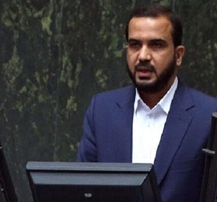 حداقل حقوق در سال آینده ۴۳ درصد افزایش می‌یابد