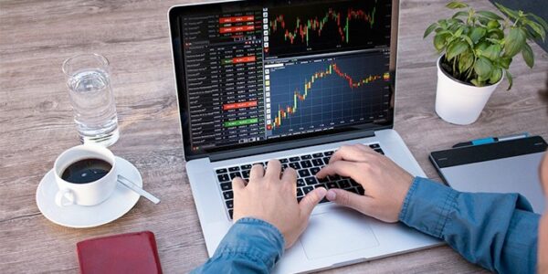 مثلث اطلاعاتی موفقیت در فارکس= فارکس فکتوری فارسی، اخبار تلگرام و تقویم اقتصادی